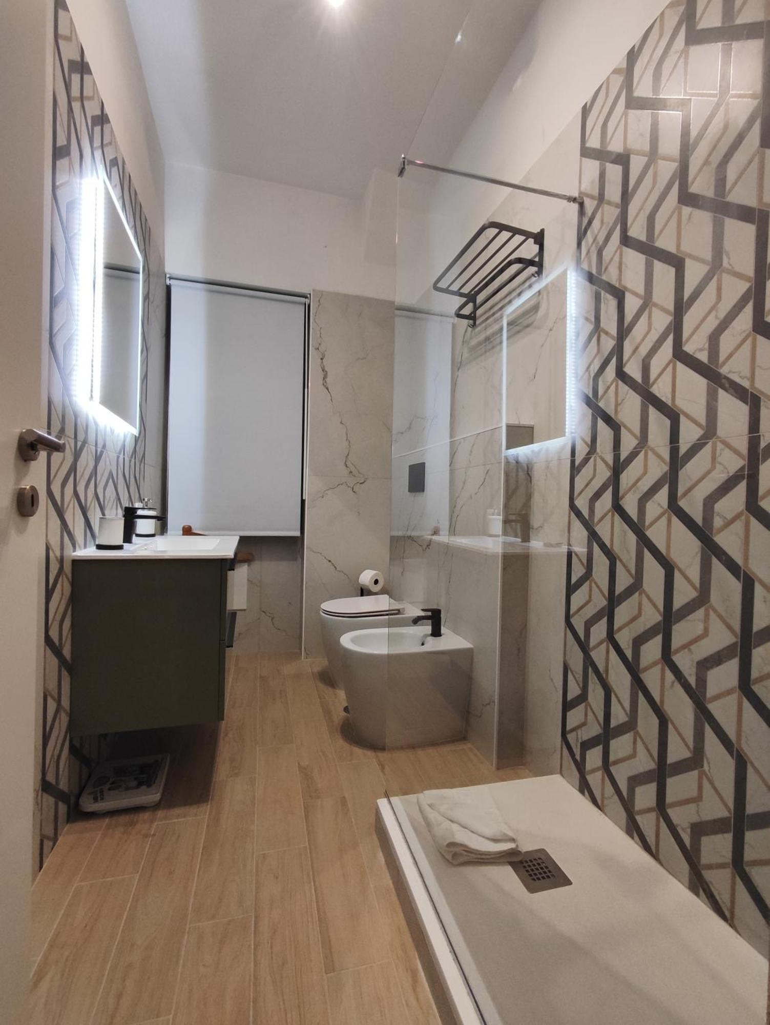 Chroma Italy - Doctor House Apartment Rom